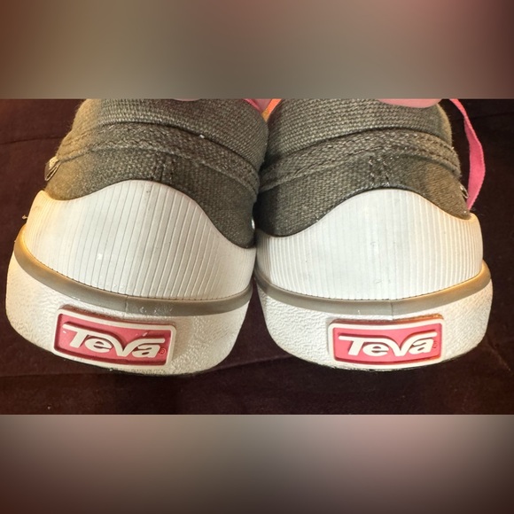 Teva Freewheel Canvas Shoe- Size 9.5 - Picture 5 of 8